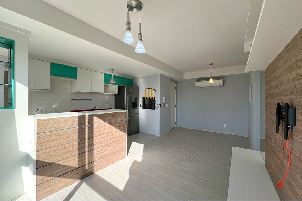 Apartamento 2 dormitórios no bairro Azenha