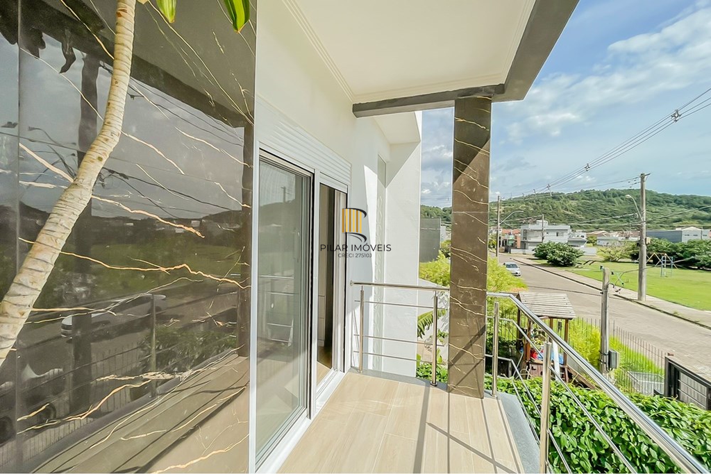 Casa 3 dormitórios no bairro Aberta dos Morros