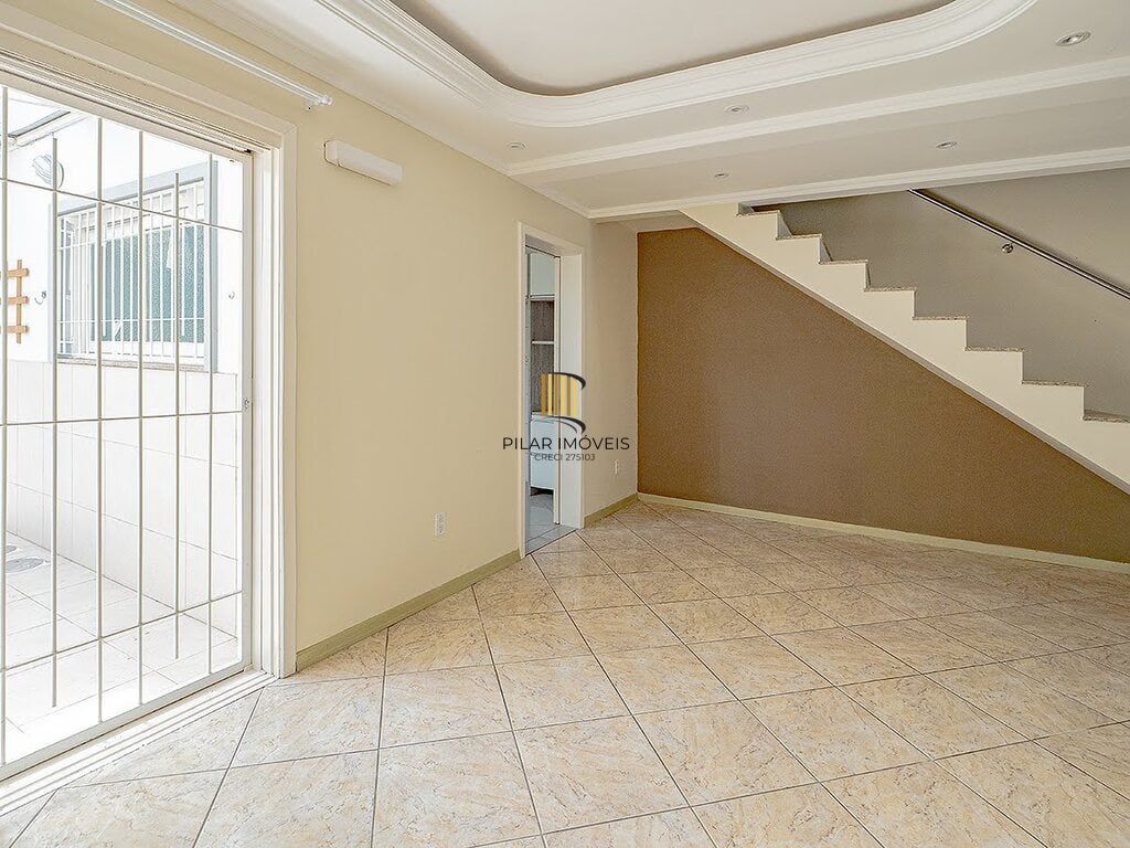 Casa 3 dormitórios no bairro Sarandi