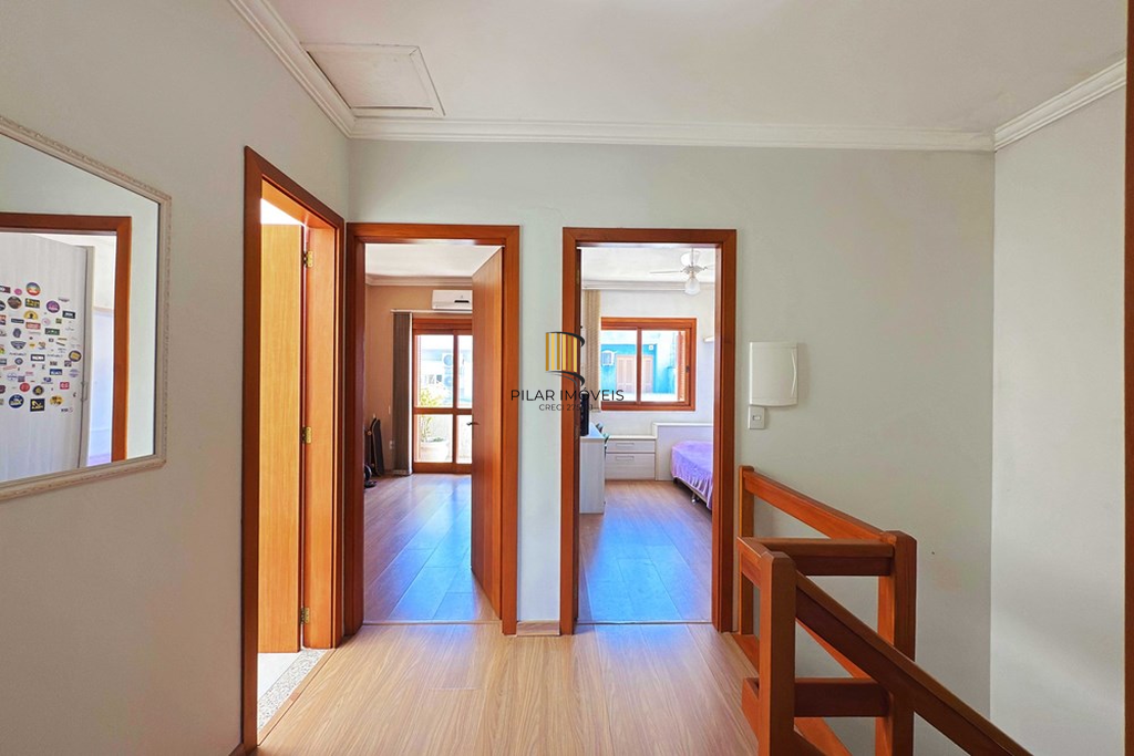 Casa 3 dormitórios no bairro Hípica