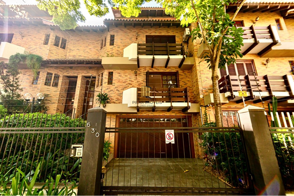 Casa de Condomínio 4 dormitórios no bairro Bela Vista