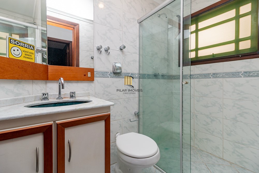 Casa 4 dormitórios no bairro Chácara das Pedras