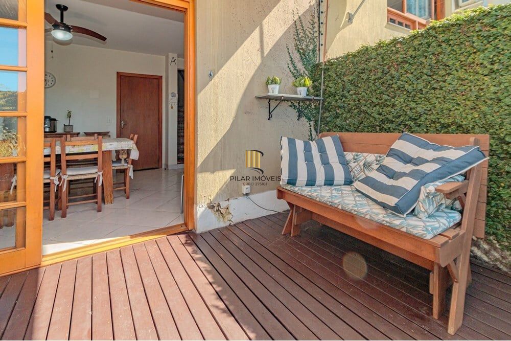 Casa 3 dormitórios no bairro Chácara das Pedras