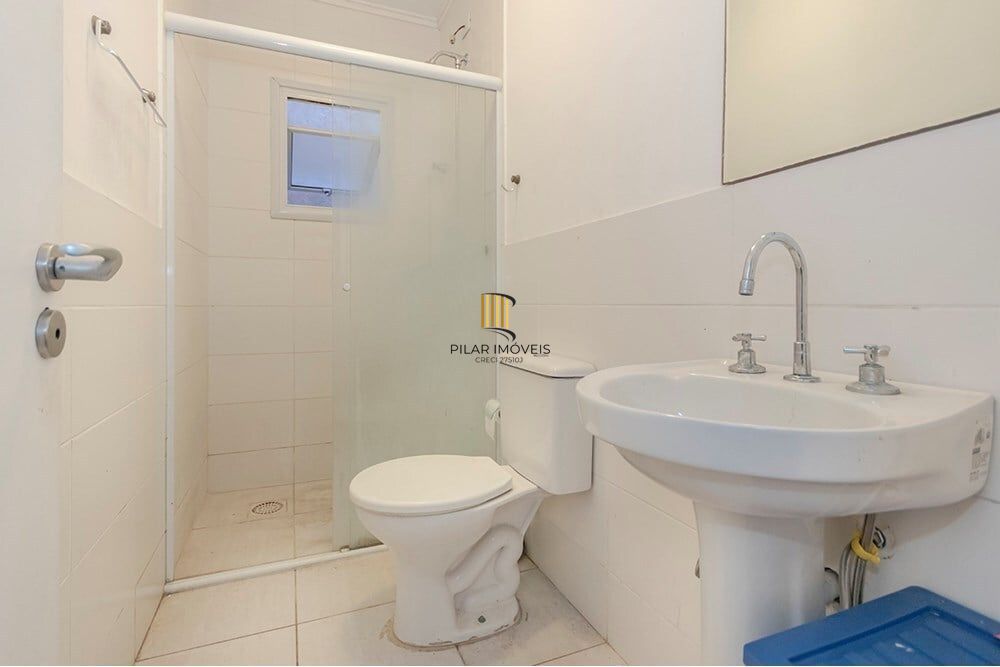 Casa 4 dormitórios no bairro Lomba do Pinheiro