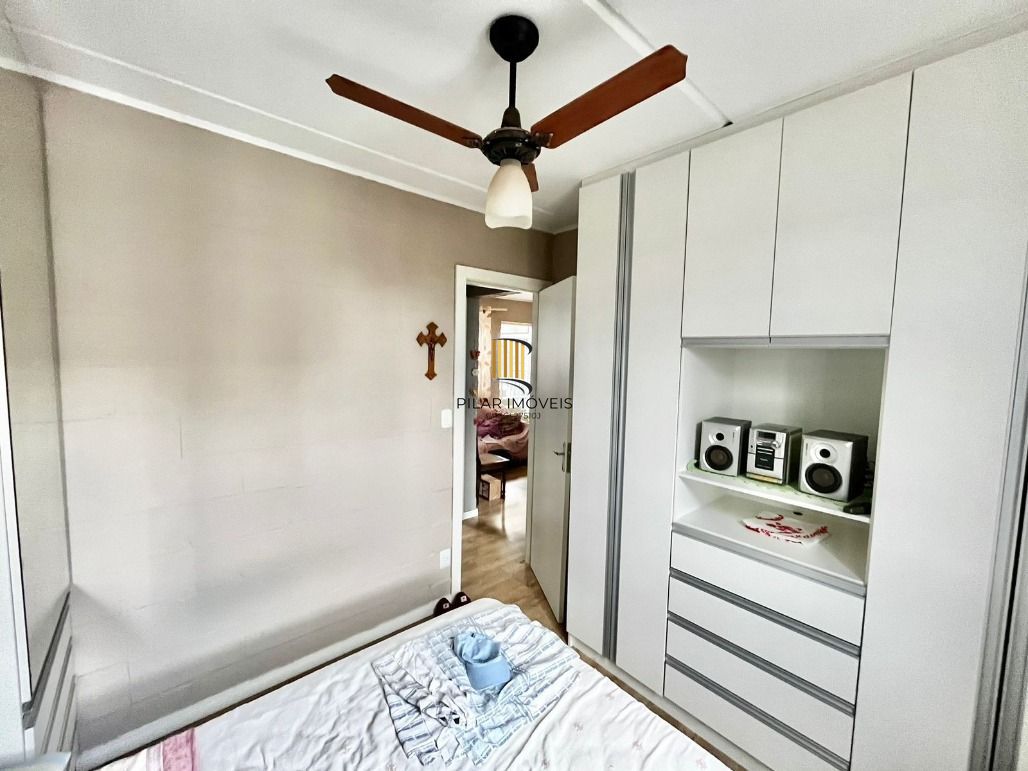 Apartamento 2 dormitórios no bairro Rubem Berta