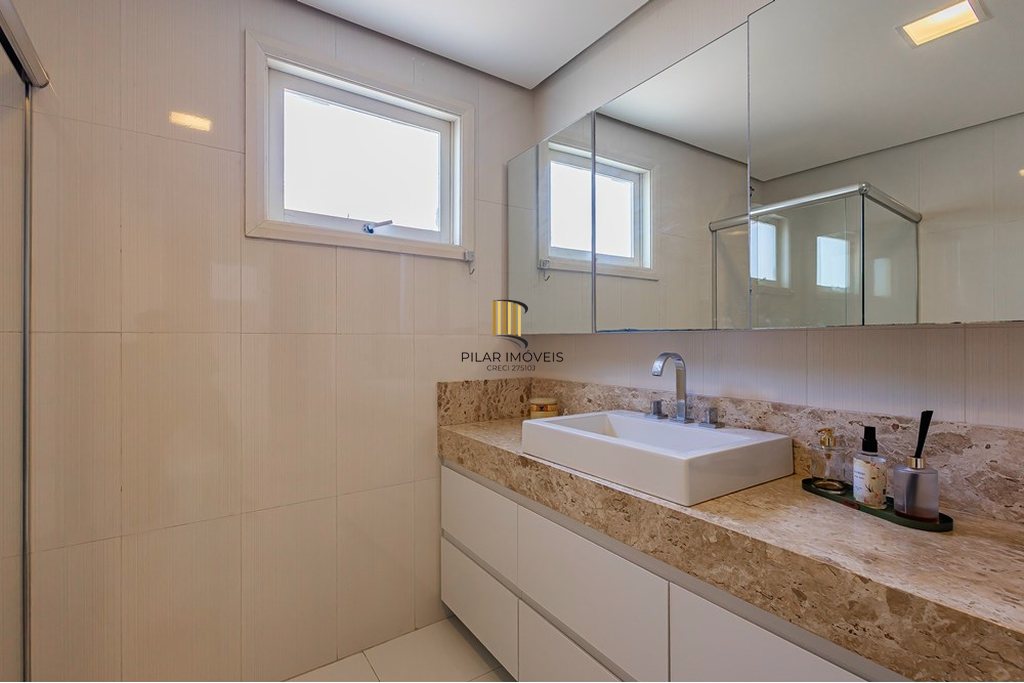 Casa 3 dormitórios no bairro Vila Ipiranga