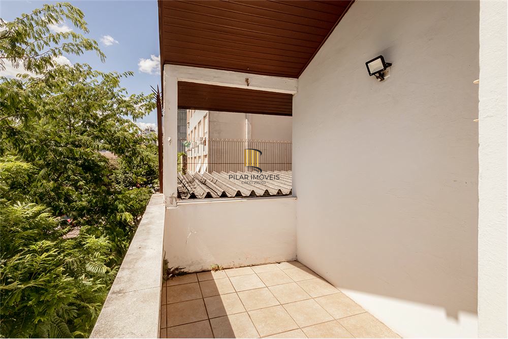 Casa 4 dormitórios no bairro Moinhos de Vento