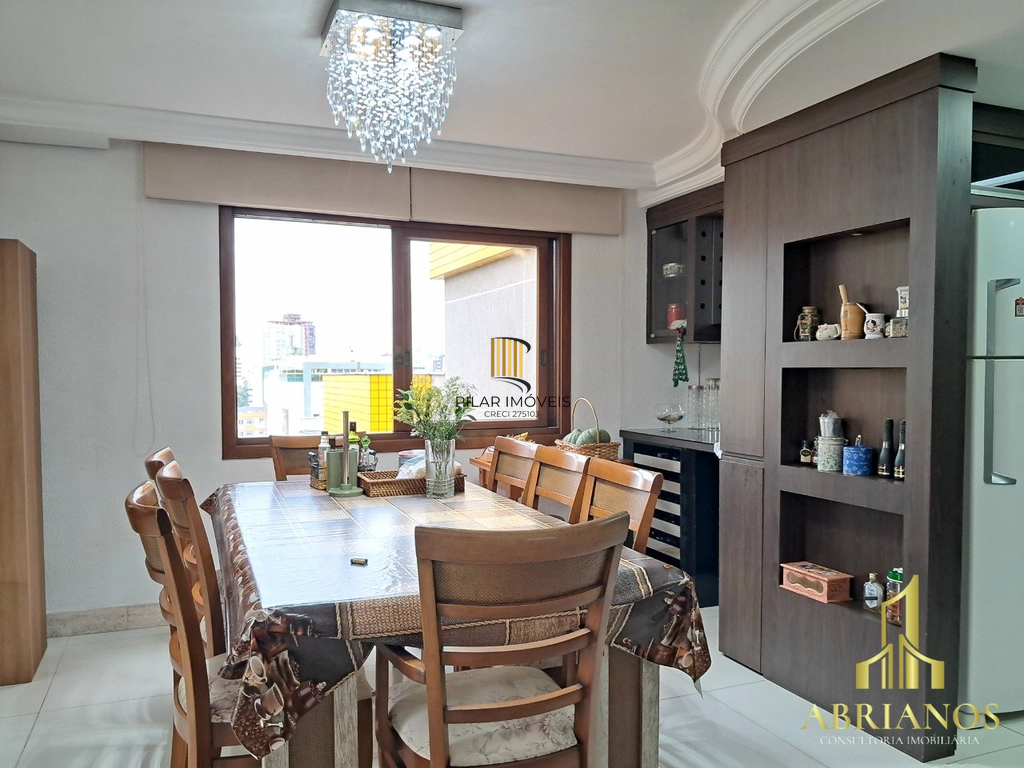 Cobertura 3 dormitórios no bairro Menino Deus