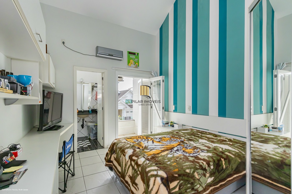 Casa 4 dormitórios no bairro Moinhos de Vento