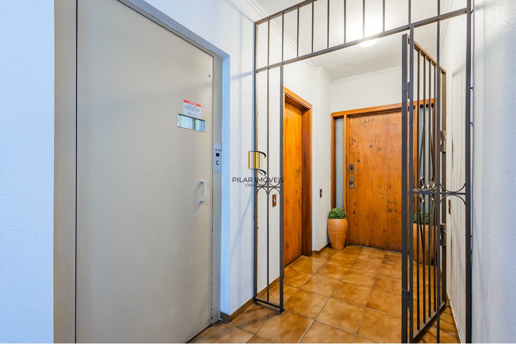 Cobertura 3 dormitórios no bairro Petrópolis