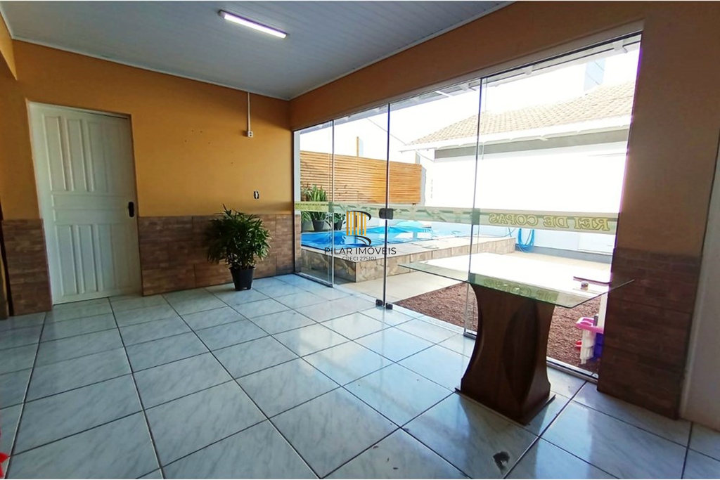 Casa 2 dormitórios no bairro Centro