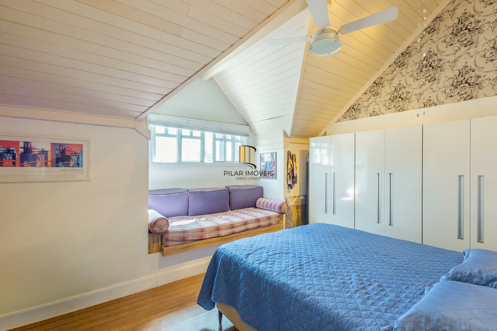 Casa de Condomínio 3 dormitórios no bairro Jardim Carvalho