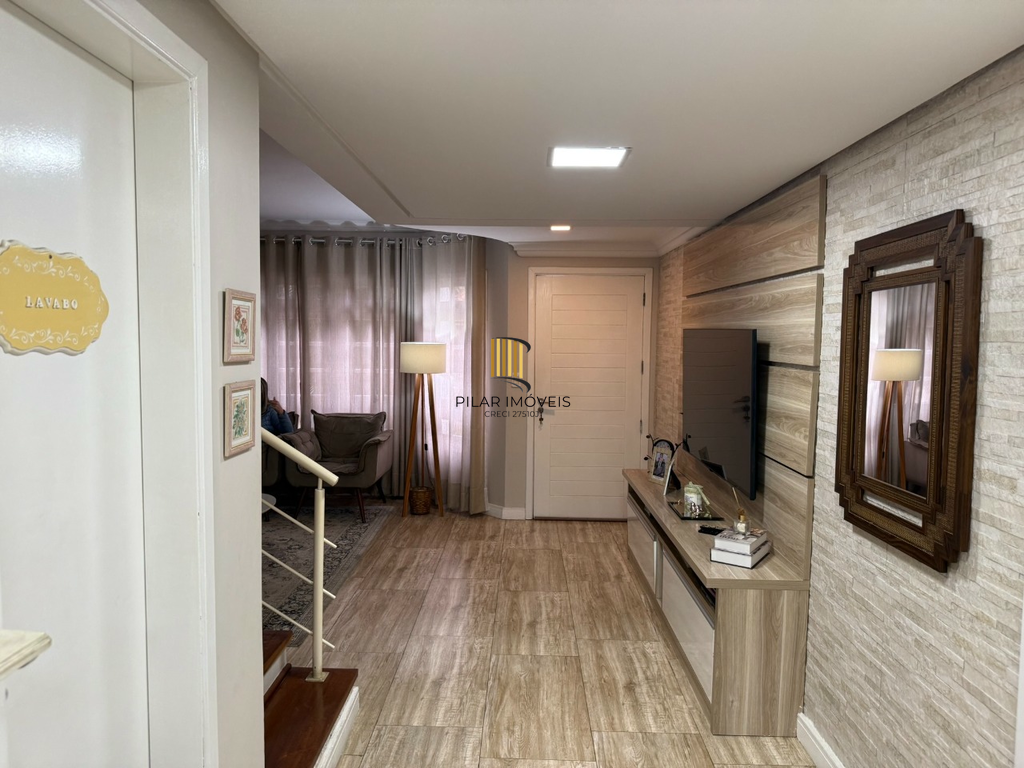 Casa de Condomínio 3 dormitórios no bairro Sarandi