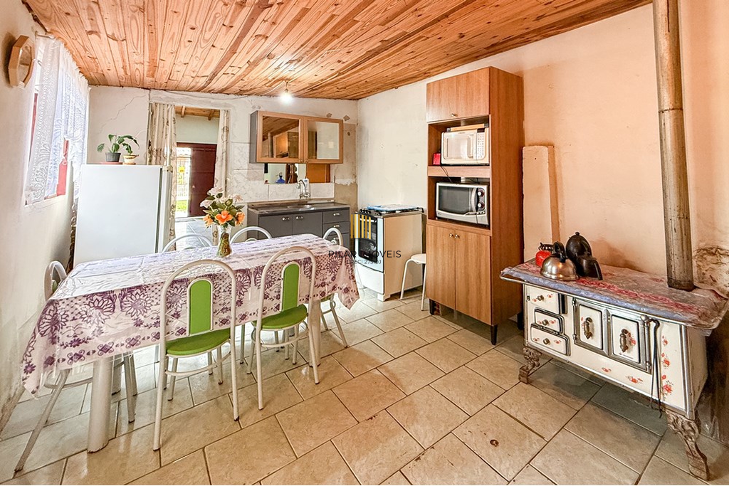 Casa 2 dormitórios no bairro Capão da Cruz