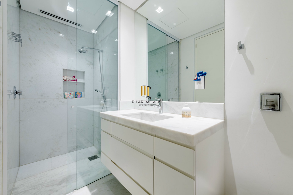 Apartamento 3 dormitórios no bairro Três Figueiras
