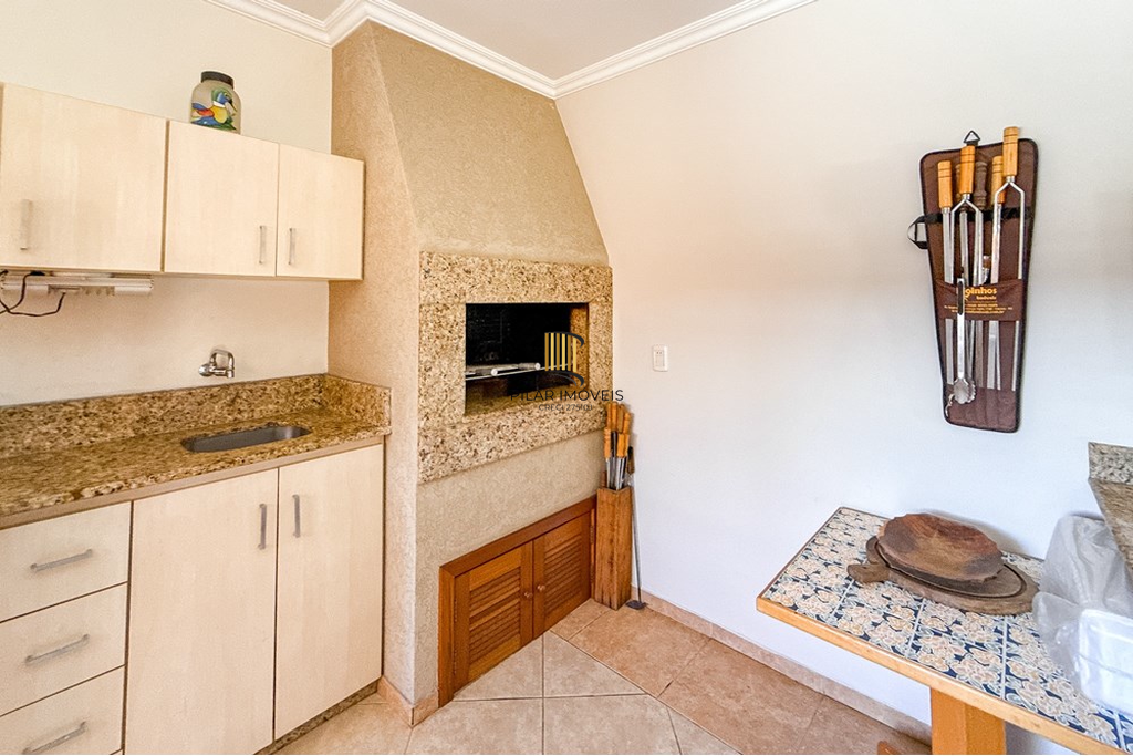 Casa 6 dormitórios no bairro Marechal Rondon