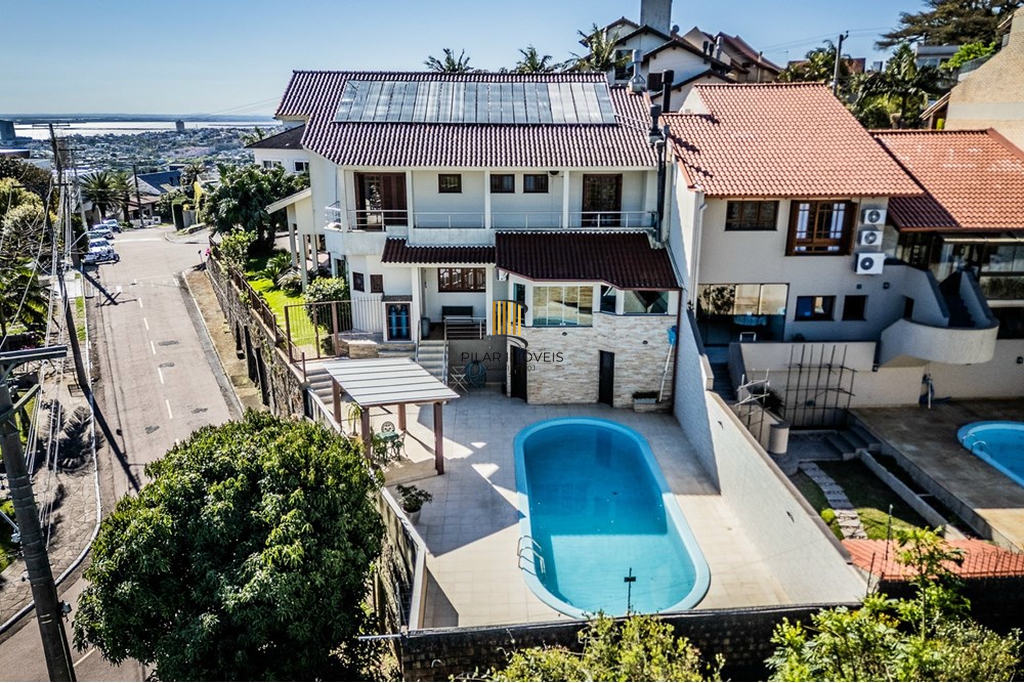 Casa de Condomínio 3 dormitórios no bairro Nonoai