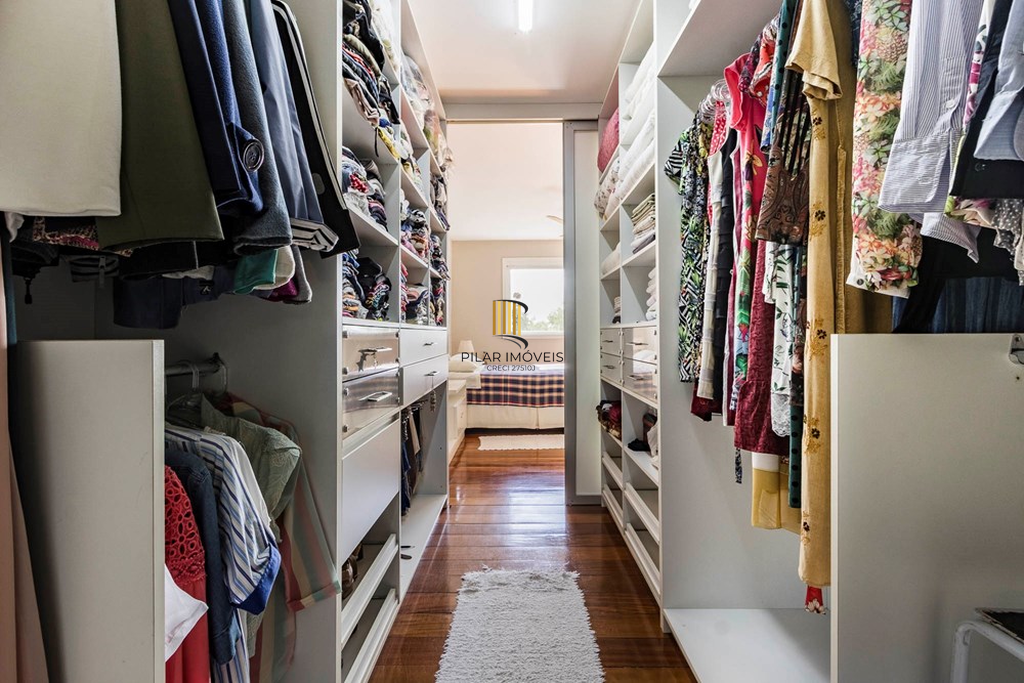 Casa 4 dormitórios no bairro Belém Novo