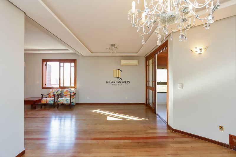 Apartamento 4 dormitórios no bairro Centro