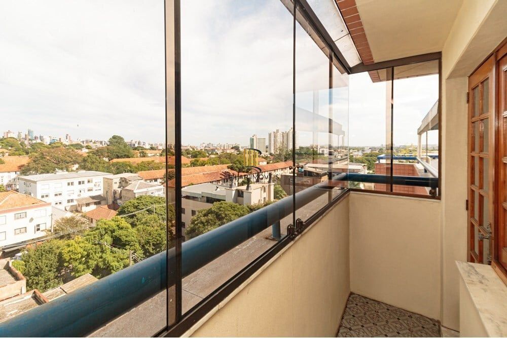 Cobertura 4 dormitórios no bairro Passo da Areia