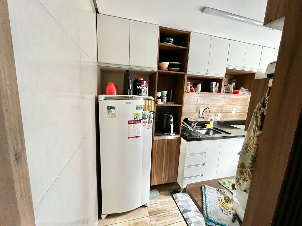 Apartamento 2 dormitórios no bairro Rubem Berta