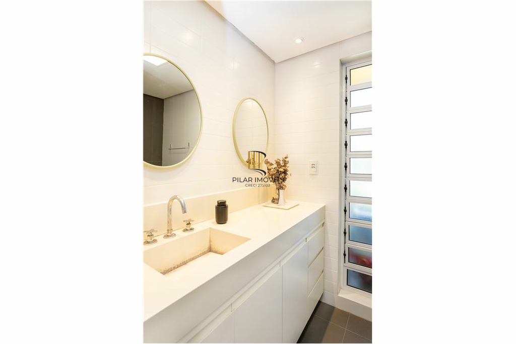 Apartamento 2 dormitórios no bairro Humaitá
