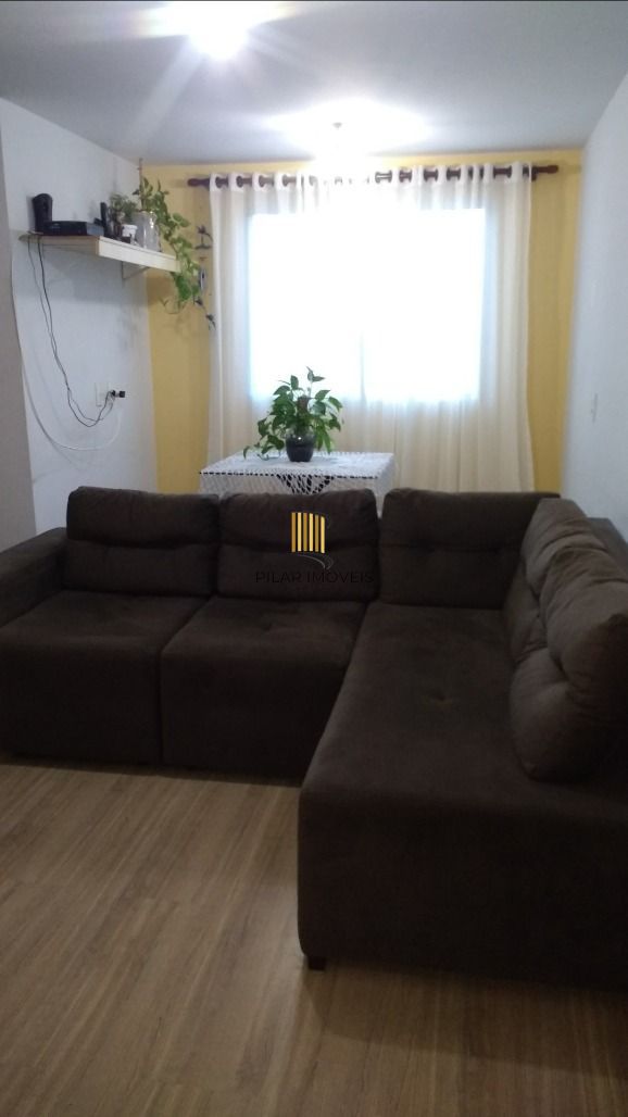 Vende ótimo apto de 02 dormitórios, Bairro Sarandi