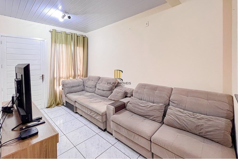 Casa de Condomínio 2 dormitórios no bairro Olaria