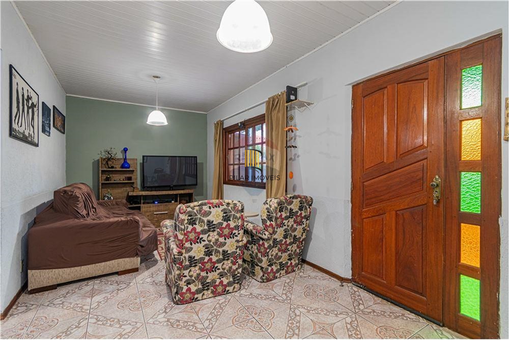 Casa 3 dormitórios no bairro Nonoai