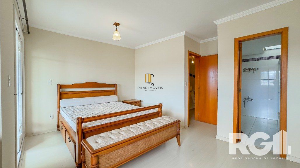 Casa 4 dormitórios no bairro Chácara das Pedras