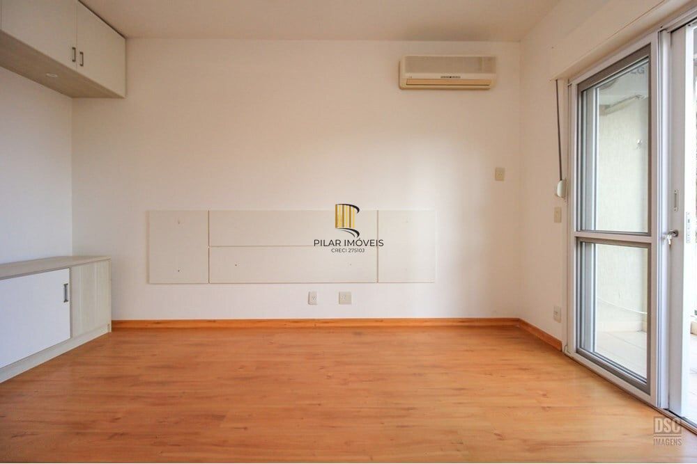 Casa de Condomínio 3 dormitórios no bairro Vila Conceição