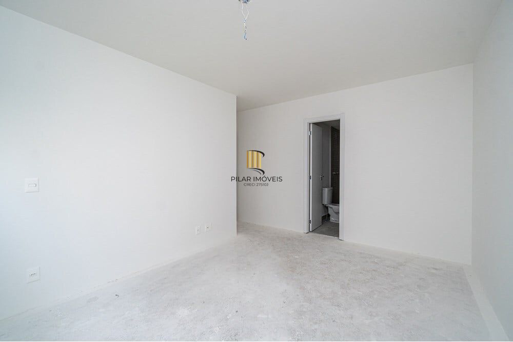 Apartamento 3 dormitórios no bairro Menino Deus