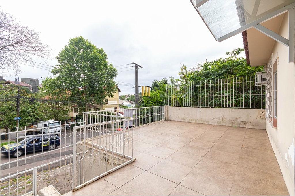 Casa 3 dormitórios no bairro Chácara das Pedras