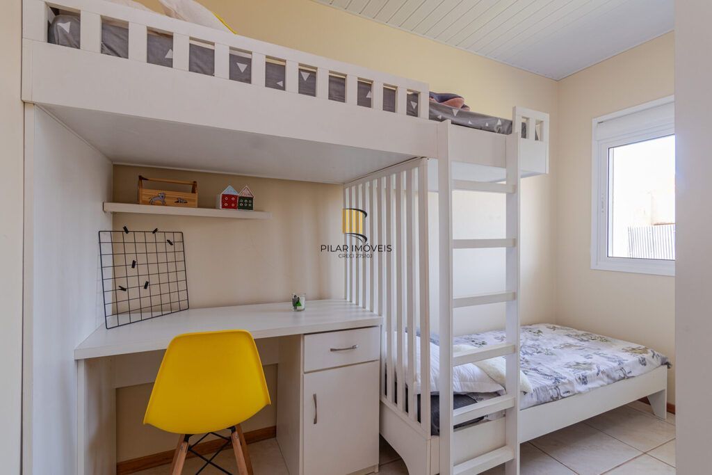 Casa de Condomínio 2 dormitórios no bairro Piratini