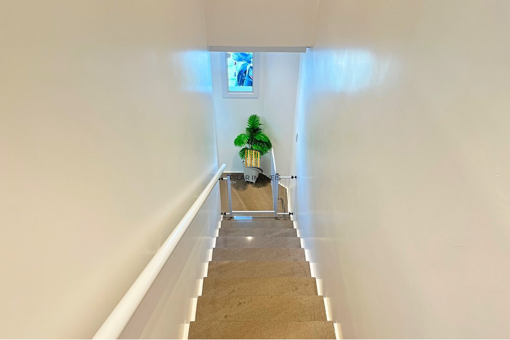 Casa 3 dormitórios no bairro Hípica