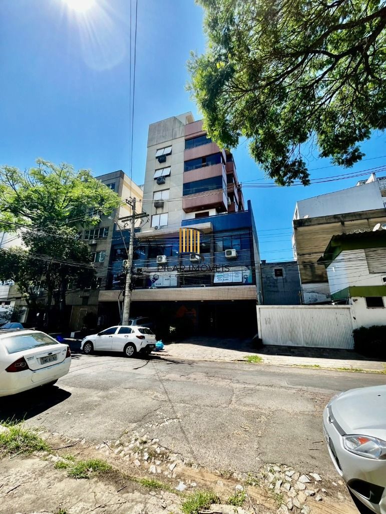 Apto no Passo da Areia de 03 dorm com suíte, sala com 02 ambientes e 01 vaga - Pilar Imóveis