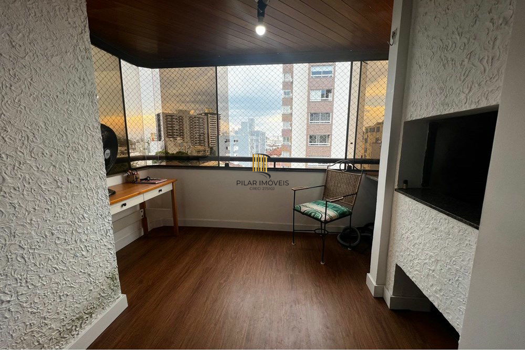 Apartamento 3 dormitórios no bairro Azenha