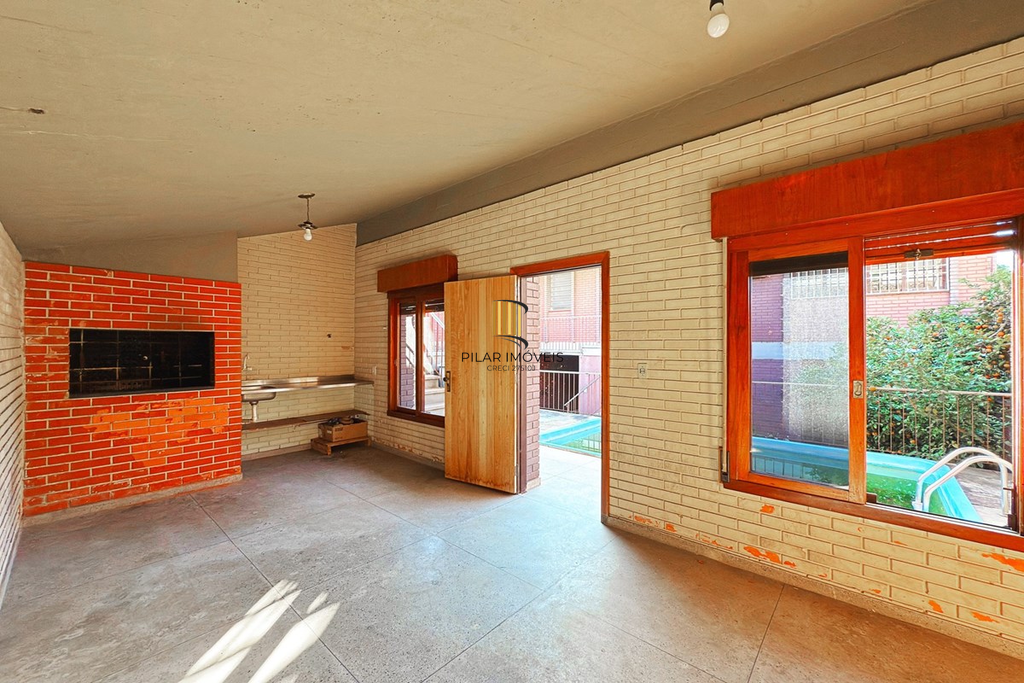 Casa 6 dormitórios no bairro Higienópolis