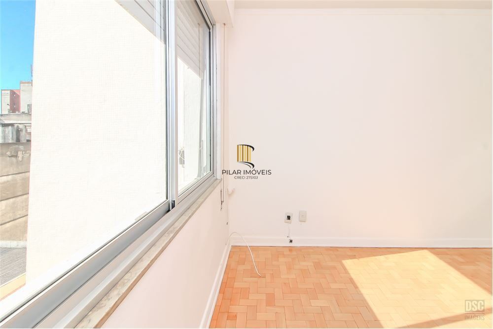 Apartamento 4 dormitórios no bairro Centro Histórico