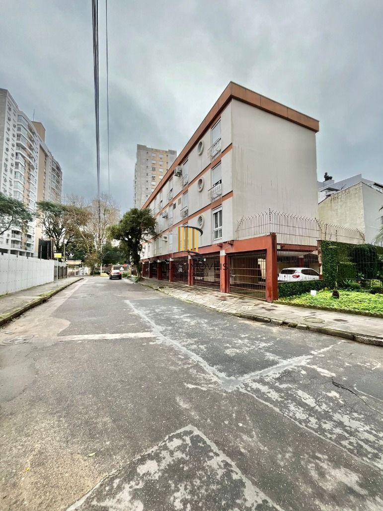 Apartamento 2 dormitórios no bairro Passo da Areia
