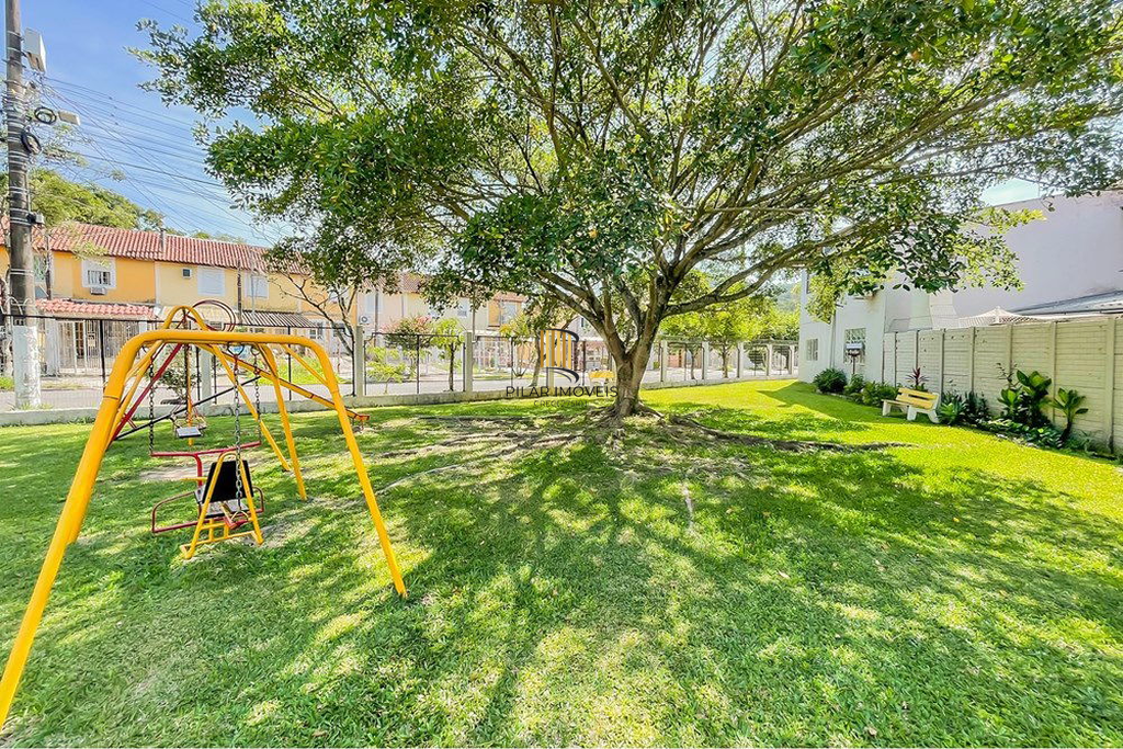 Casa de Condomínio 2 dormitórios no bairro Hípica