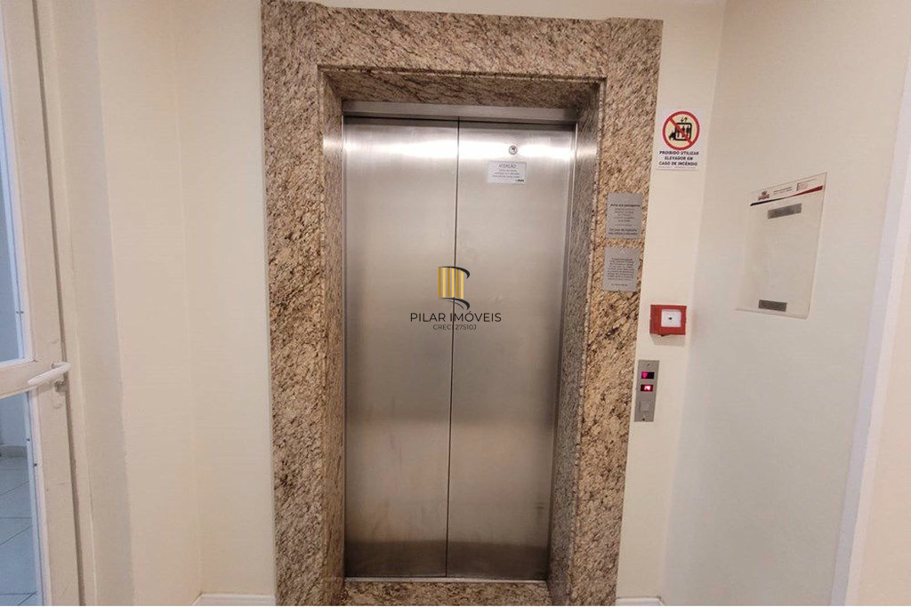 Apartamento 2 dormitórios no bairro Morro Santana