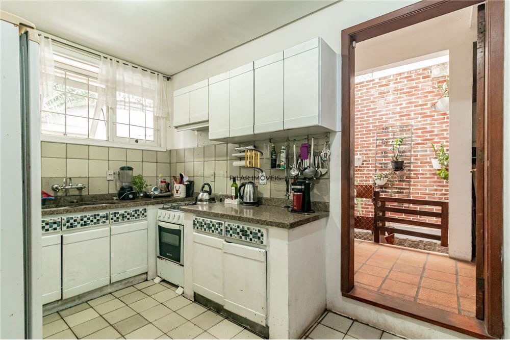 Casa 6 dormitórios no bairro Boa Vista