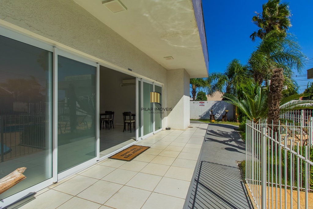 Casa de Condomínio 3 dormitórios no bairro Olaria