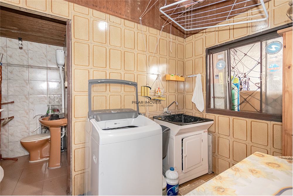 Casa 4 dormitórios no bairro Moinhos de Vento