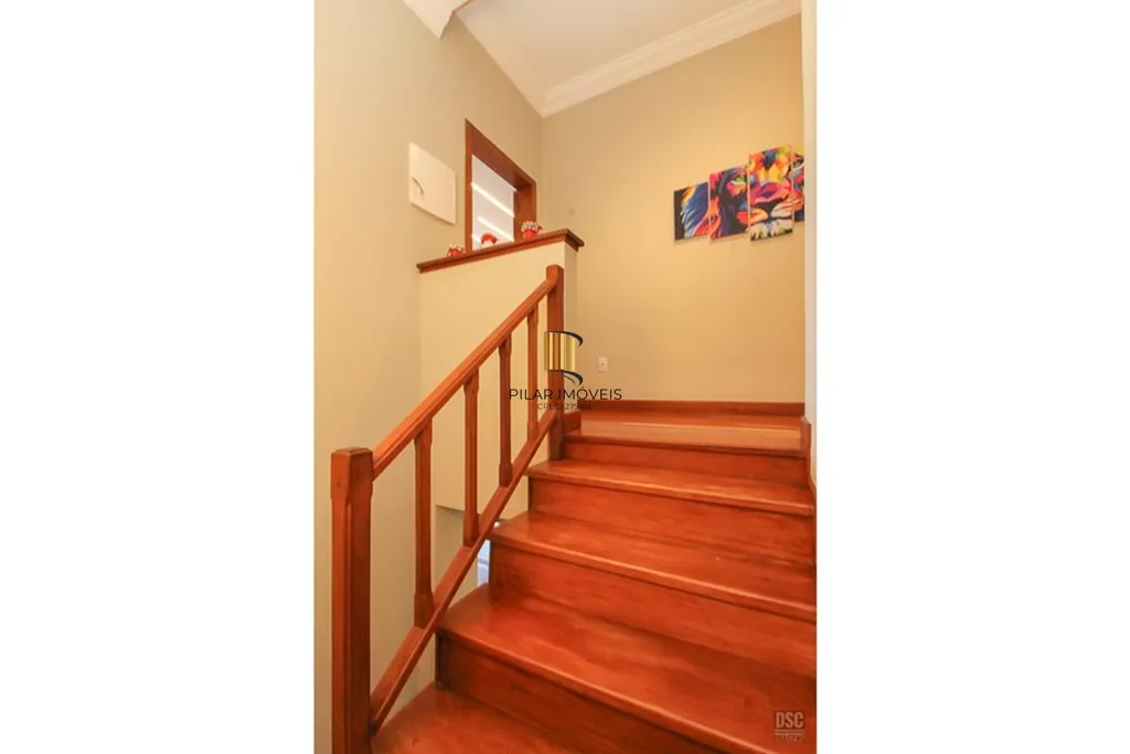 Casa 3 dormitórios no bairro Hípica