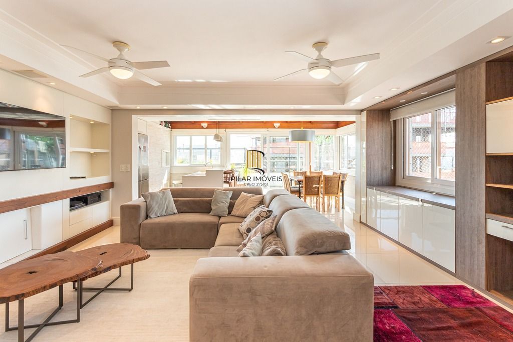 Cobertura 4 dormitórios no bairro Petrópolis