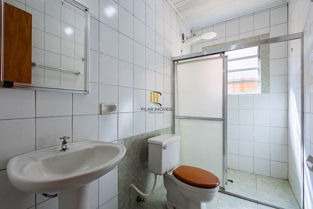 Casa 3 dormitórios no bairro Medianeira