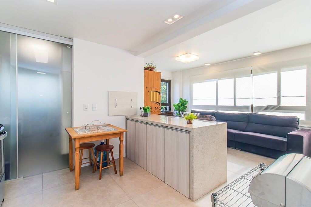 Apartamento 3 dormitórios no bairro Menino Deus