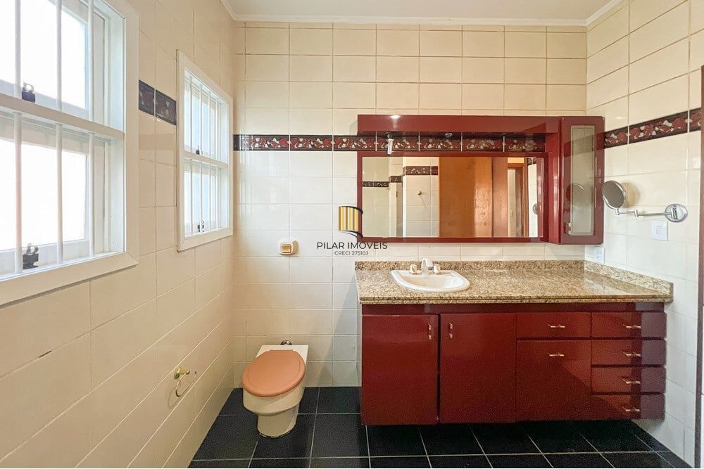 Apartamento 4 dormitórios no bairro Igara